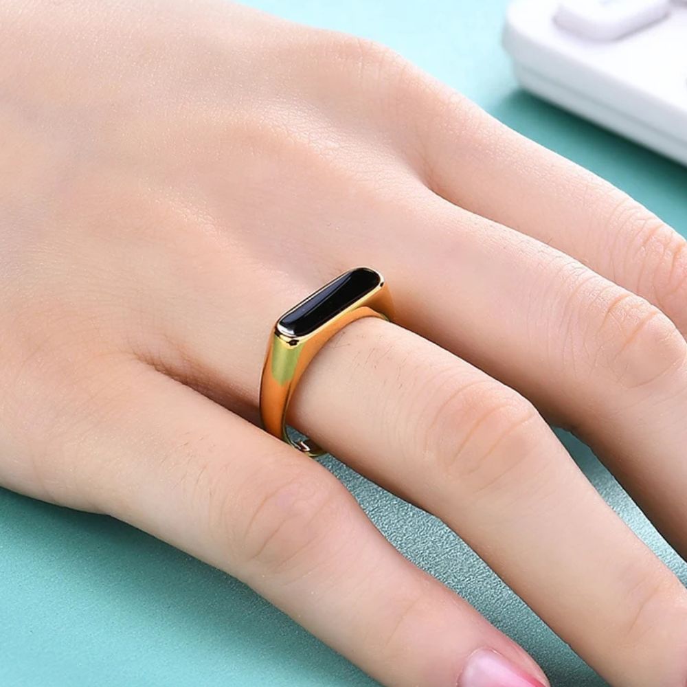 ONYX BAR RING