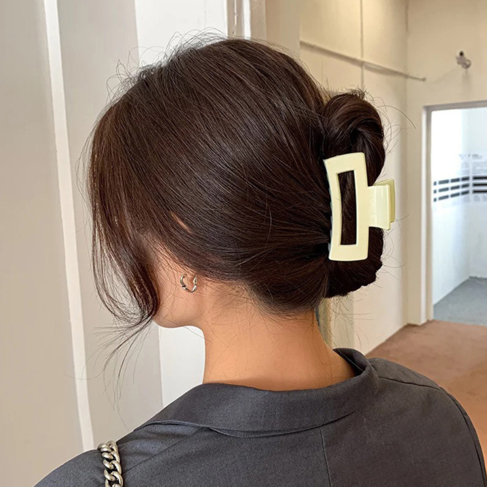 FRENCH HAIR CLIP