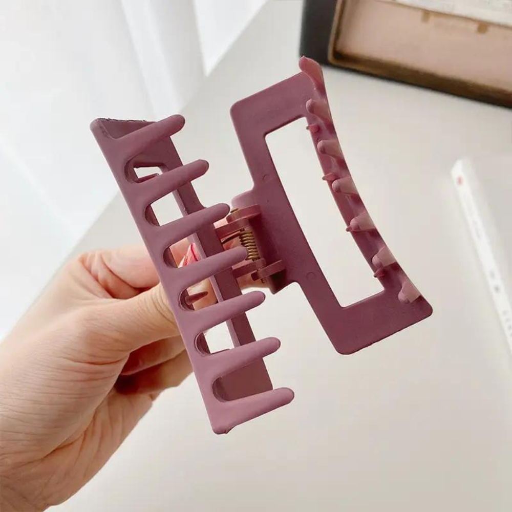FRENCH HAIR CLIP