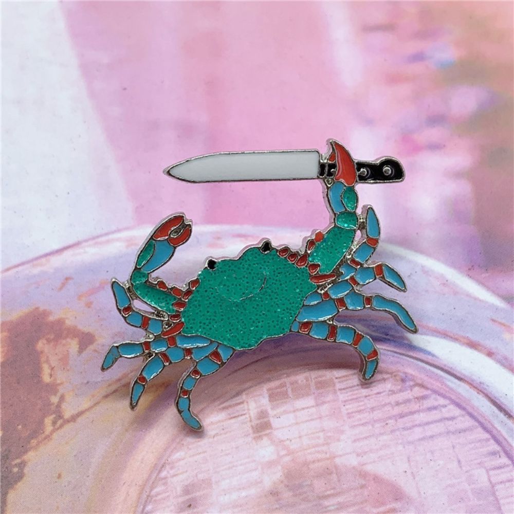 STABBY CRAB ENAMEL PIN