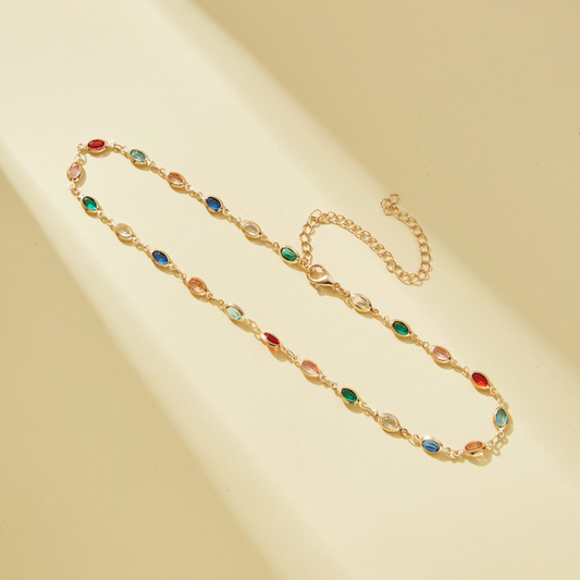 COLORFUL VINTAGE NECKLACE