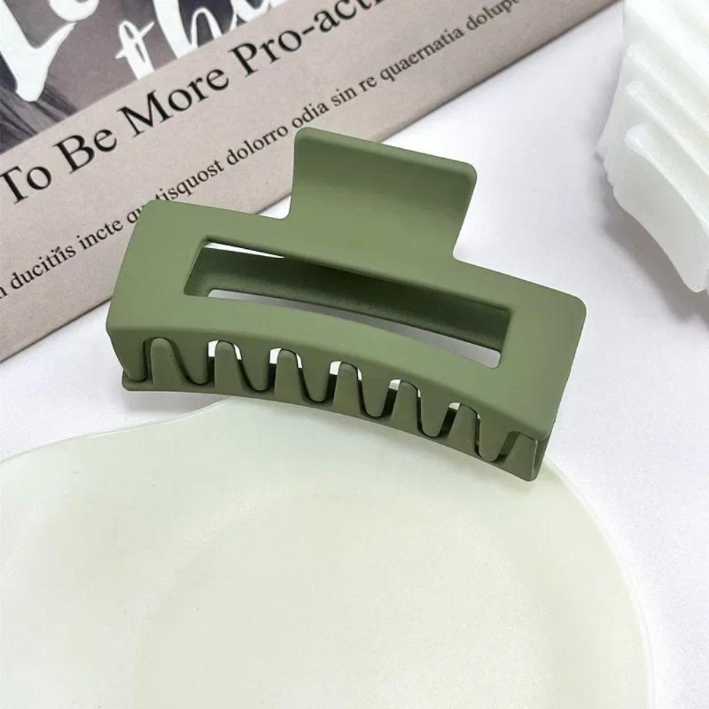 FRENCH HAIR CLIP