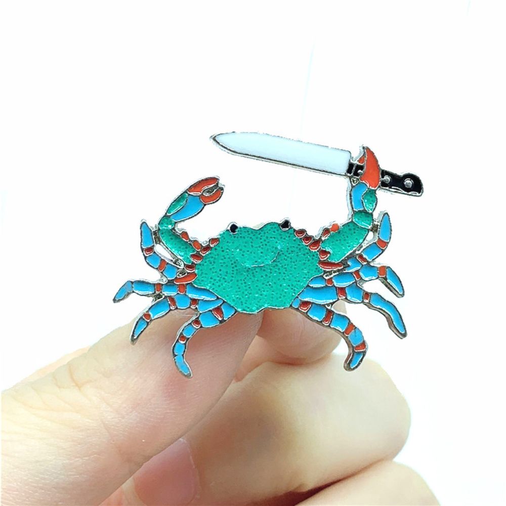 STABBY CRAB ENAMEL PIN