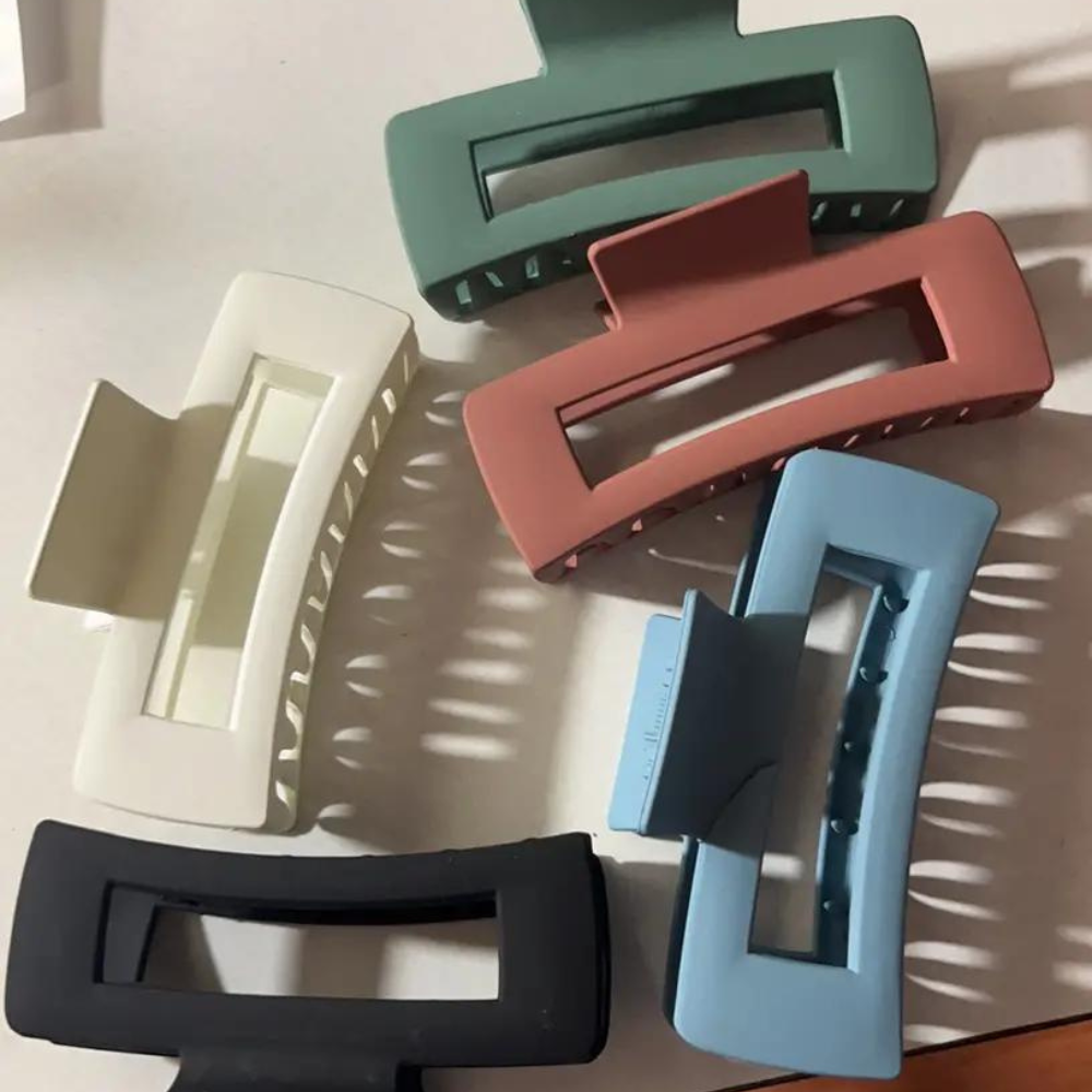 FRENCH HAIR CLIP