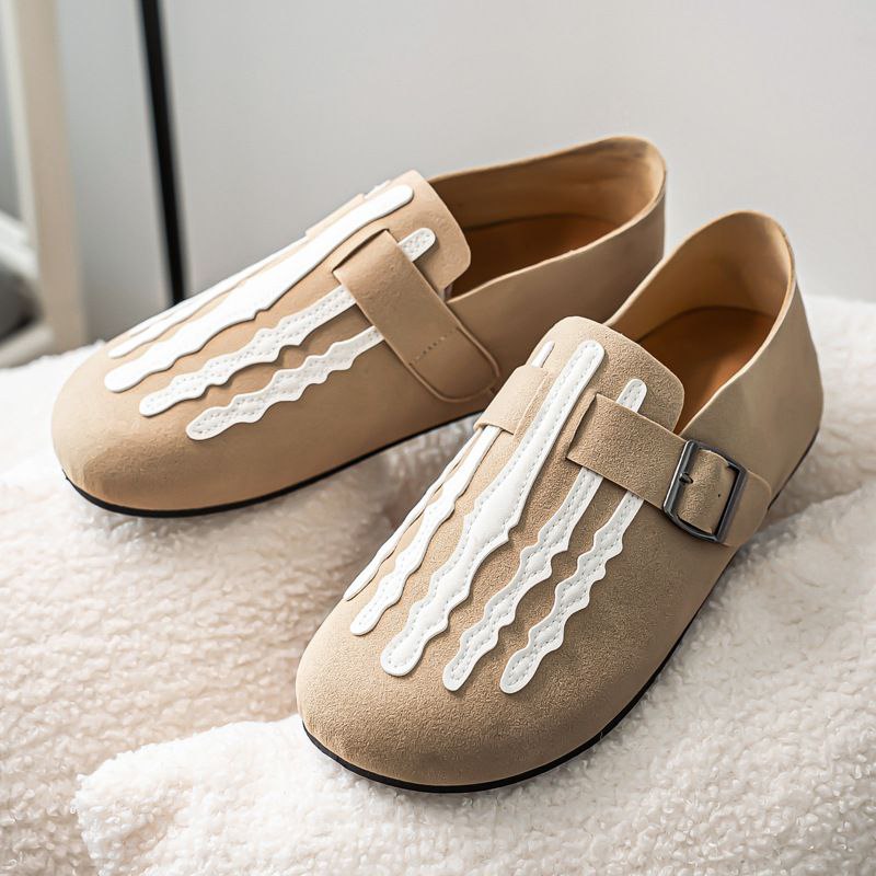 Bones Feet Street Muler